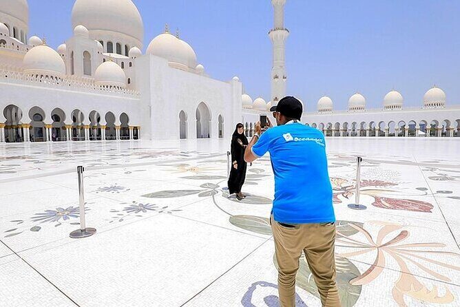 From Dubai: Abu Dhabi City Tour with Hotel Pickup & Drop-Off - The Tour at a Glance: What to Expect