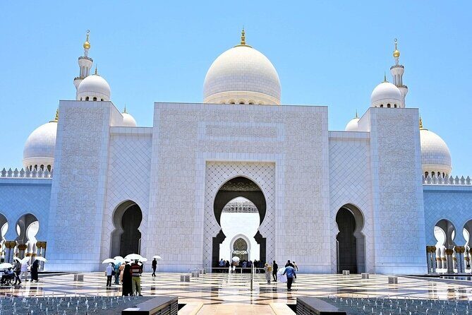 From Dubai Guided Tour to Sheikh Zayed Grand Mosque - An In-Depth Look at the Tour Experience