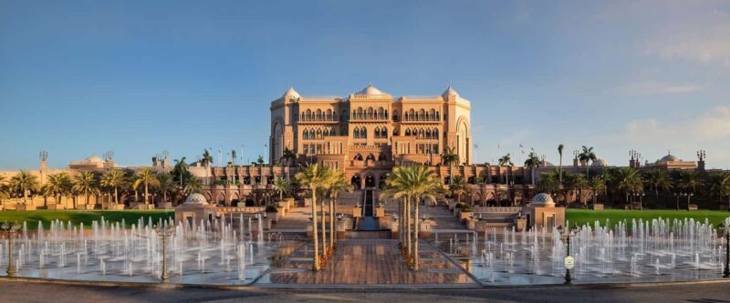 From Dubai: Private Abu Dhabi Tour With Qasar Al Watan - The Itinerary Breakdown: What You Can Expect