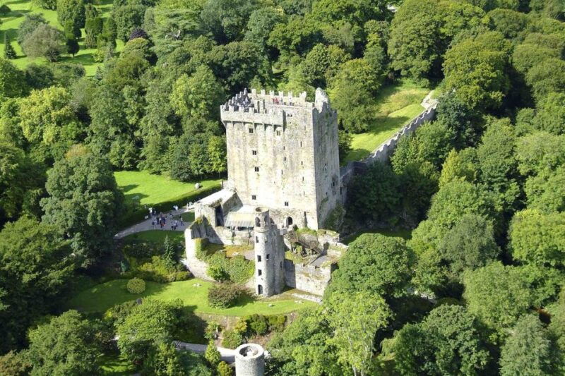 from-dublin-2-day-cork-blarney-castle-ring-of-kerry-tour