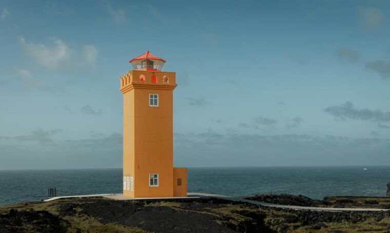from-dublin-cliffs-of-moher-burren-galway-city-day-tour-2