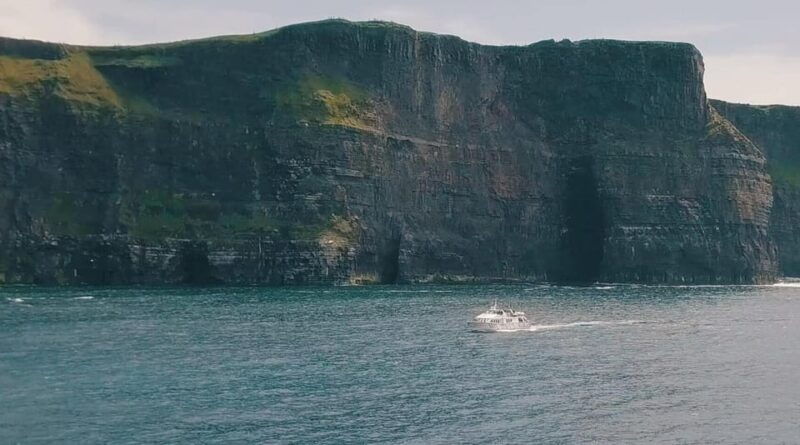 from-dublin-galway-cliffs-of-moher-boat-cruise-in-spanish
