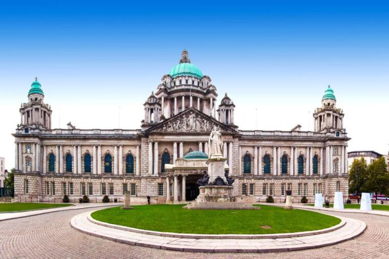 from-dublin-giants-causeway-belfast-titanic-with-ticket