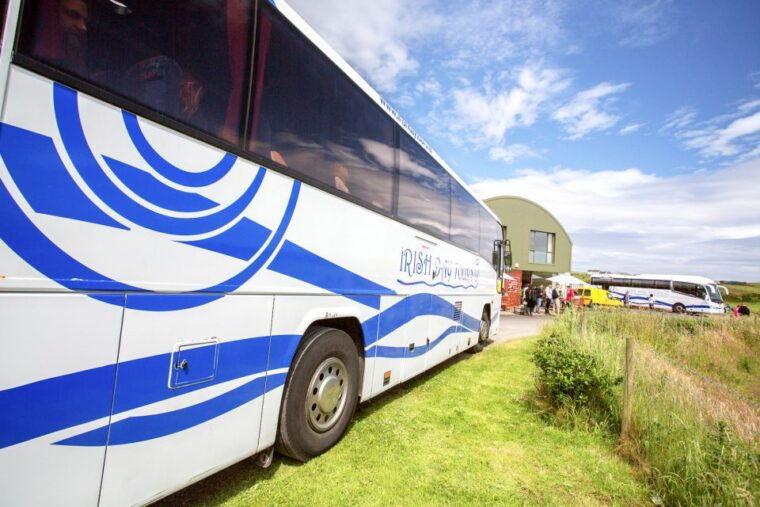 from-dublin-giants-causeway-dark-hedge-belfast-tour