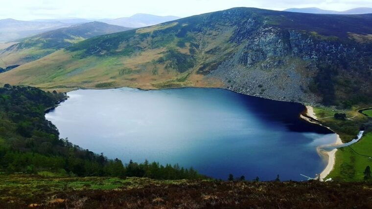 from-dublin-powerscourt-house-guinness-lake-glendalough