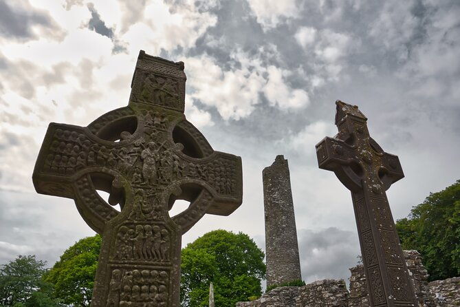 from-dublin-private-tour-to-hill-of-tara-trim-castle-and-more