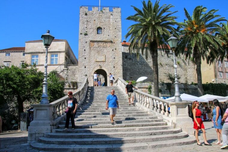 from-dubrovnik-guided-tour-of-peljesac-korcula