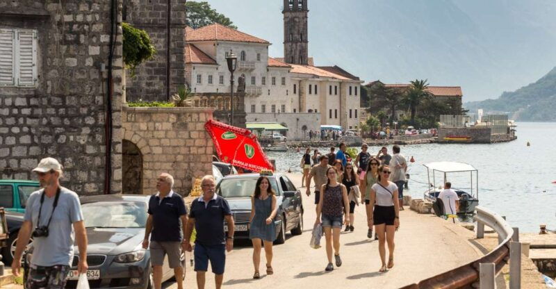 from-dubrovnik-montenegro-kotor-city-tour
