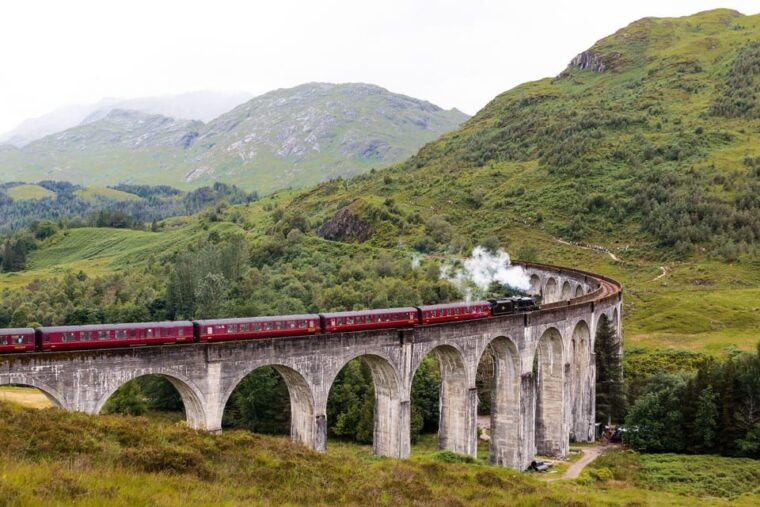 from-edinburgh-highlands-jacobite-steam-train-5-day-tour