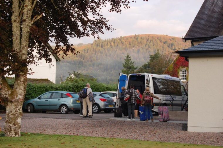 from-edinburgh-isle-of-skye-and-hogwarts-express-4-day-trip
