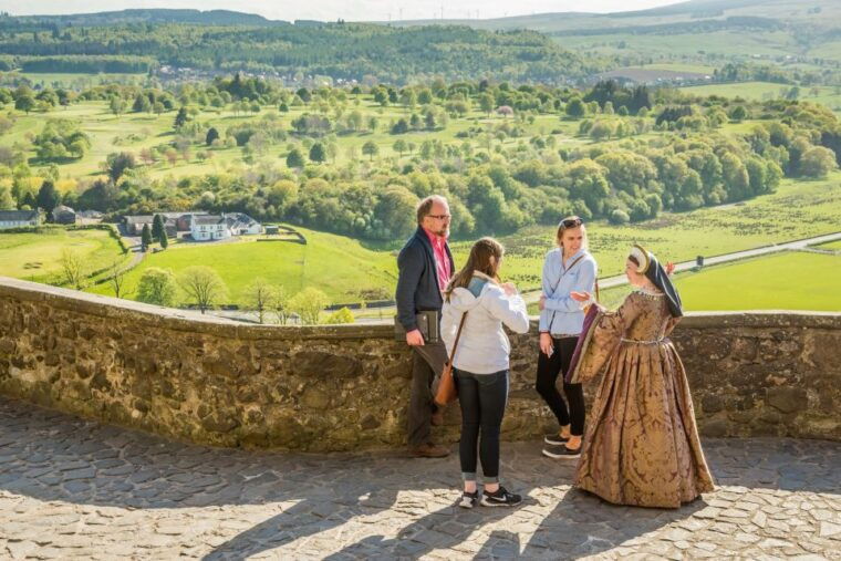 from-edinburgh-loch-lomond-kelpies-stirling-castle-tour