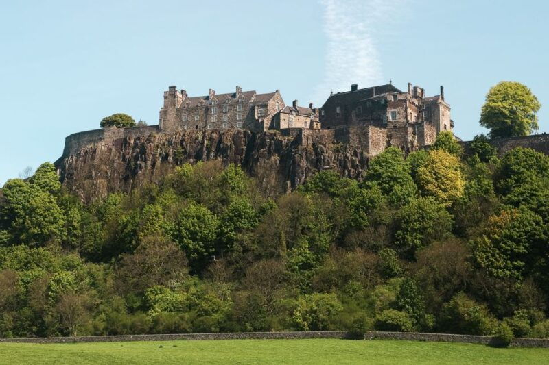 from-edinburgh-stirling-castle-kelpies-and-loch-lomond