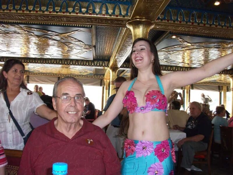 From El Sokhna Port: Giza Pyramids Visit & Nile Lunch Cruise - Shopping at the Papyrus Institute