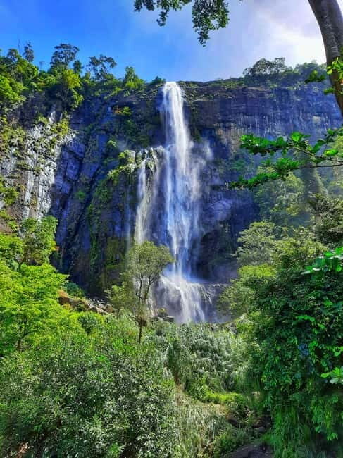 From Ella: Diyaluma Waterfall and Natural Pool Bath Tour - The Spectacular Diyaluma Waterfall