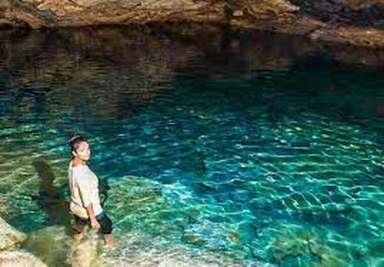 from-ella-explore-blue-water-pond-cave-nildiya-pokuna