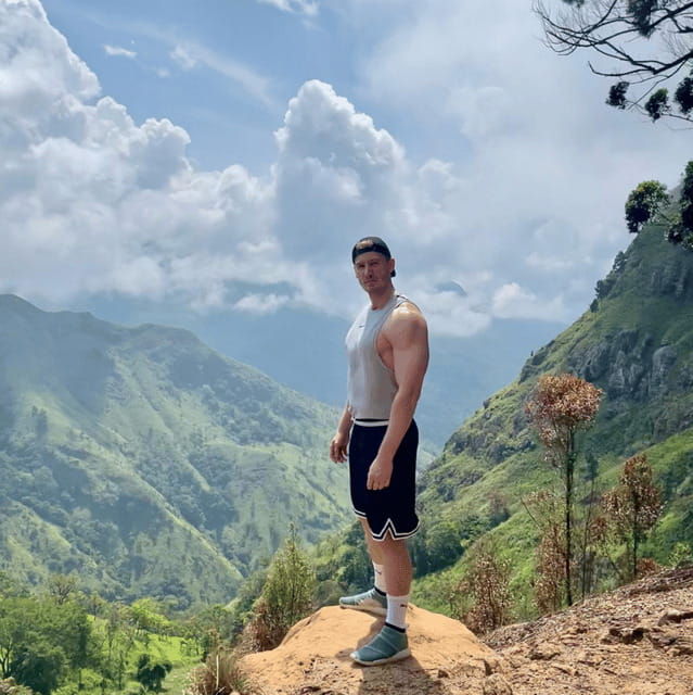 from-ella-sun-rise-hike-to-ella-rock