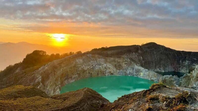From Ende or Moni: Kelimutu Sunrise Tour 2 Days 1 Night Tour - Key Points