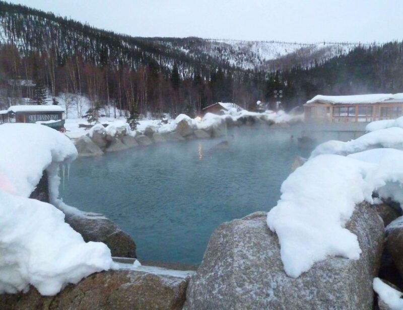 from-fairbanks-chena-hot-springs-northern-lights-tour
