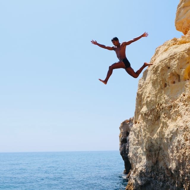 From Faro: Benagil, Algar Seco, Praia Marinha, 7 vales tour - An honest look at this highly-rated Algarve adventure