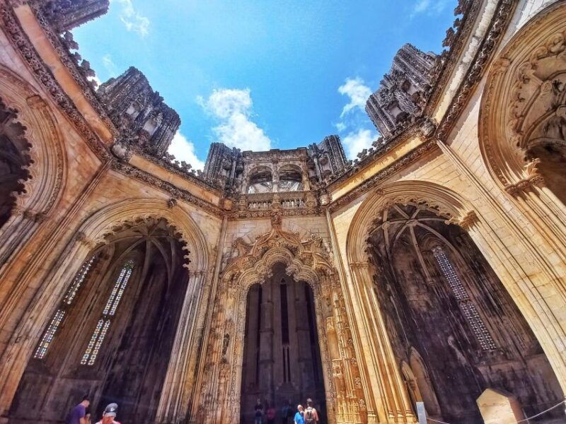 from-fatima-to-batalha-nazare-and-obidos-private-tour