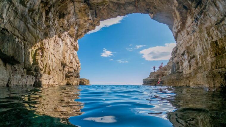 from-fazana-snorkeling-at-sea-cave-and-brijuni-island