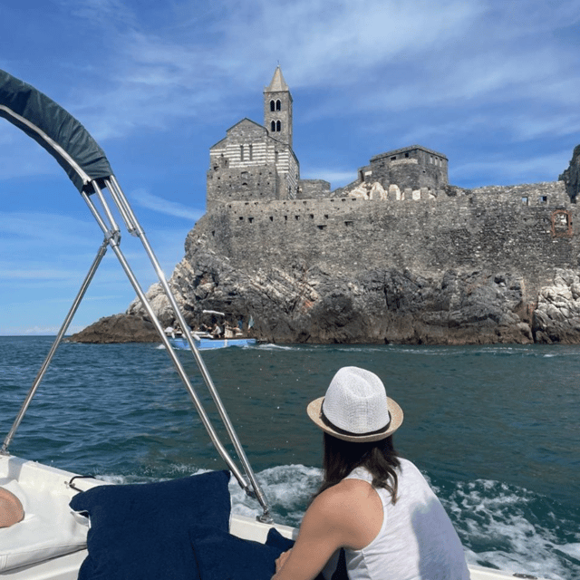 from-fezzano-gulf-of-poets-8-hours-private-boat-tour