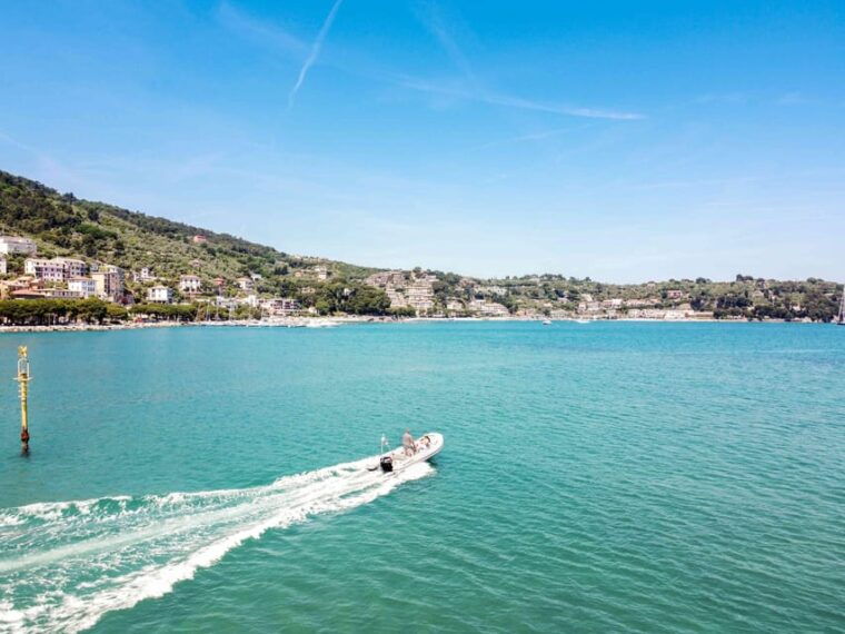 from-fezzano-gulf-of-poets-8-hours-private-boat-tour