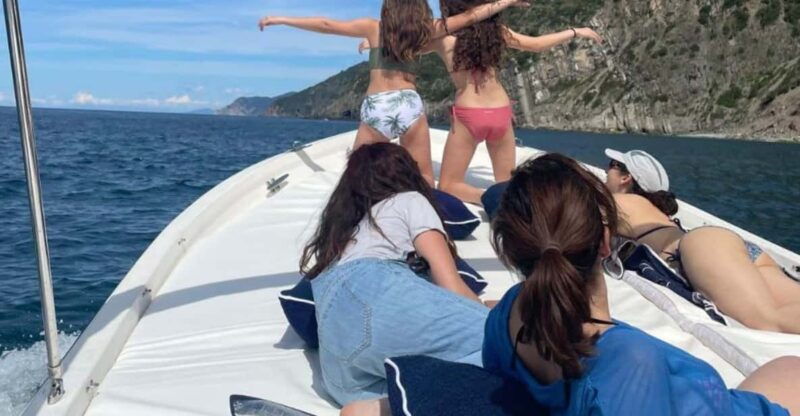 from-fezzano-portovenere-gulf-of-poets-half-day-boat-tour