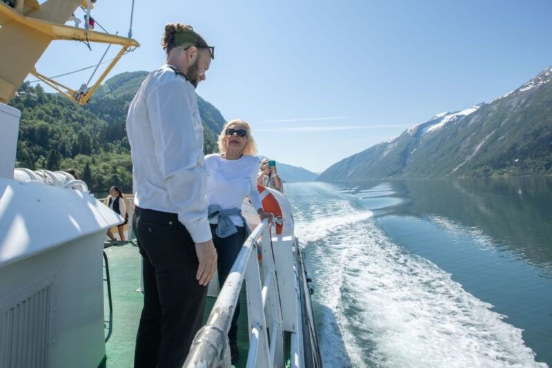 from-fjaerland-fjord-cruise-to-balestrand-one-way