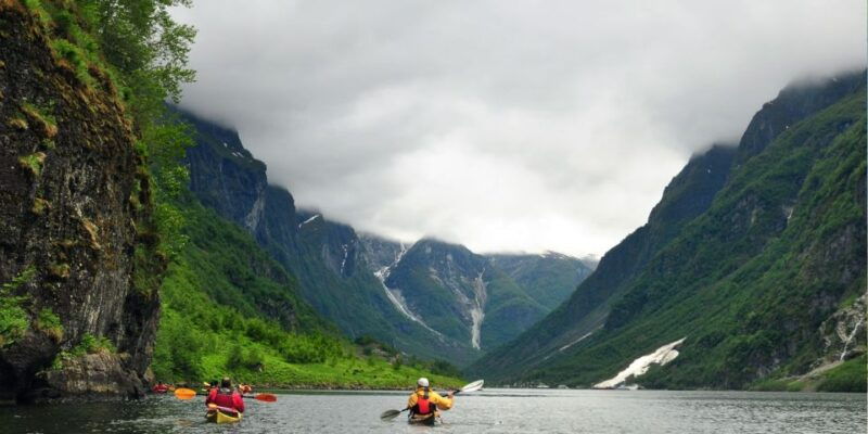 from-flam-naeroyfjord-3-day-kayaking-and-camping-tour
