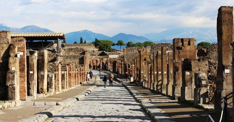 From Florence: Amalfi Coast Transfer with a Stop in Pompeii - FAQs