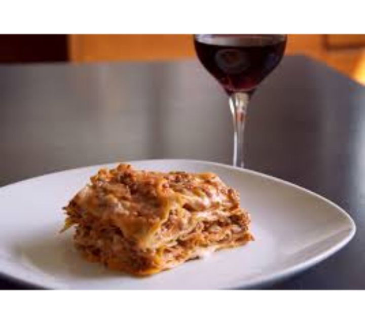 from-florence-outdoor-wine-dining-in-san-gimignano-winery