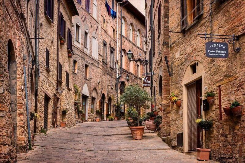 from-florence-private-tour-of-san-gimignano-and-volterra