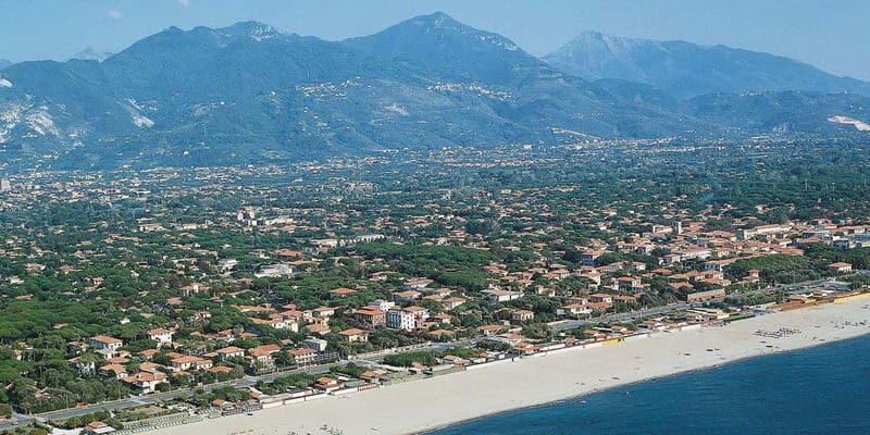 From Forte dei Marmi: Parmigiano, Prosciutto & Ferrari Tour - A Complete Breakdown of the Experience
