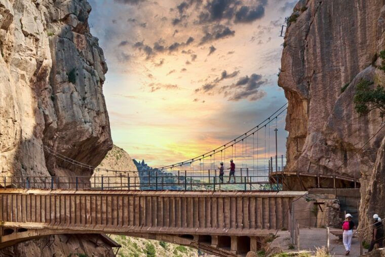 from-fuengirola-caminito-del-rey-guided-day-trip