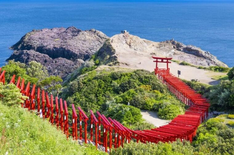 from-fukuoka-day-trip-to-moji-port-subsea-tunnel-shrine