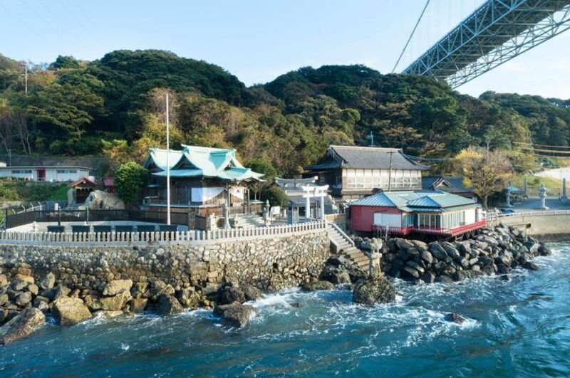 from-fukuoka-day-trip-to-yamaguchi-akiyoshido-cave-shrine