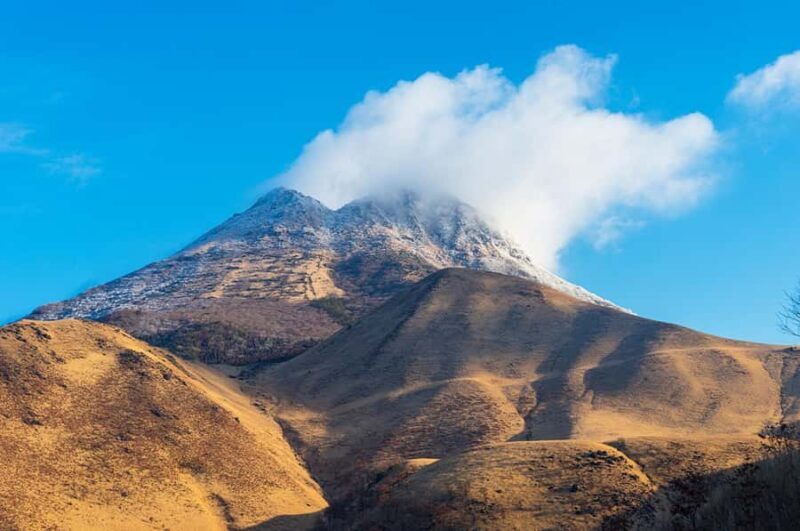 From Fukuoka: Kumamoto Castle and Mount Aso Day Trip - Exploring Kyushu: A Complete Review of the Fukuoka: Kumamoto Castle and Mount Aso Day Trip