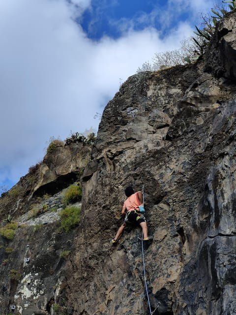from-funchal-guided-climbing-tour-with-pick-up