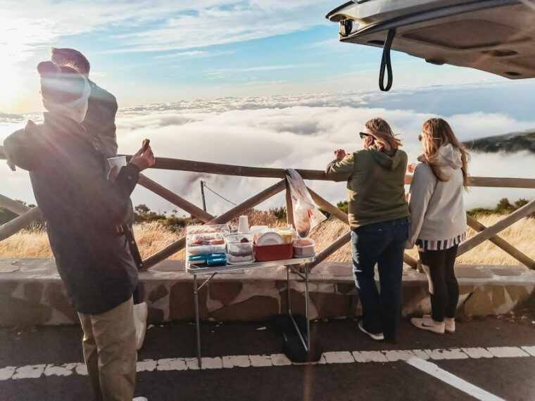 from-funchal-pico-do-arieiro-sunrise-optional-breakfast