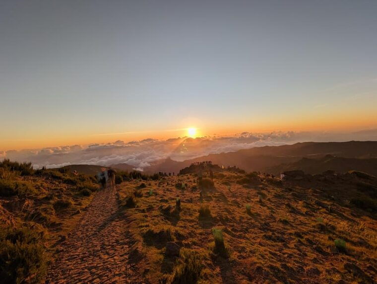 from-funchal-pico-do-arieiro-sunrise-optional-breakfast