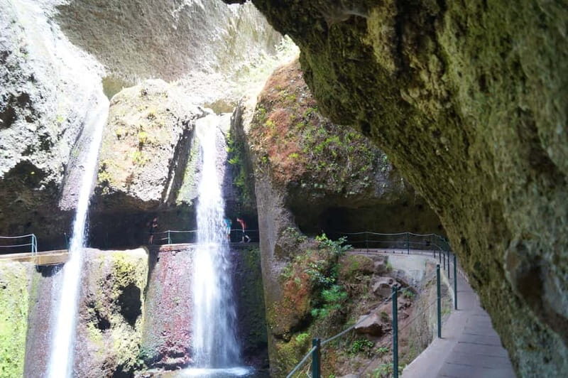 From Funchal: Wet your hair in the amazing Moinhos Levada - An Overview of the Moinhos Levada Tour