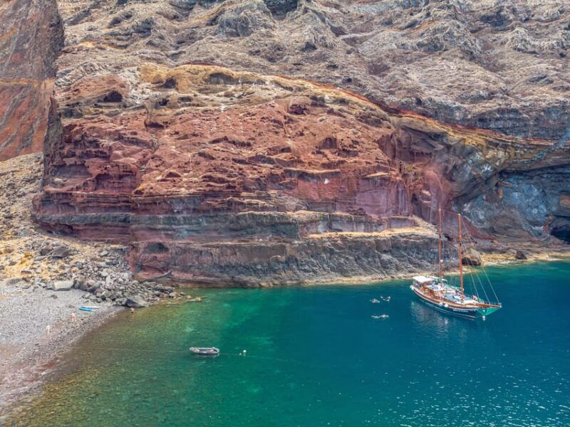 from-funchal-wooden-boat-excursion-to-desertas-island