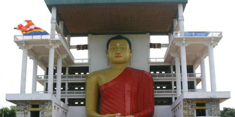 from-galle-hidden-temples-snakes-coastlines-tour