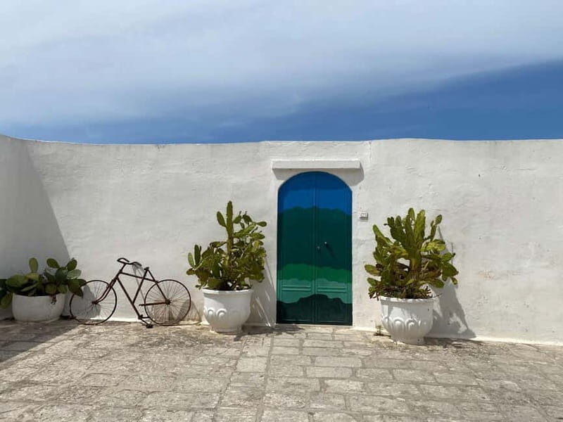 From Gallipoli or Lecce Province: Ostuni and Alberobello - An In-depth Look at the Tour