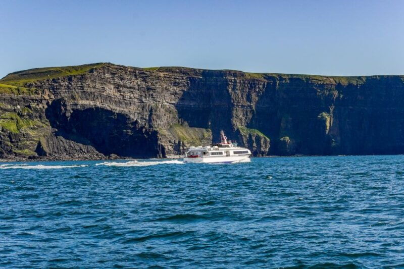 from-galway-aran-islands-cliffs-of-moher-day-cruise