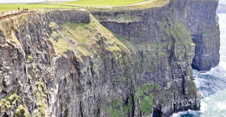 from-galway-cliffs-of-moher-half-day-express-trip