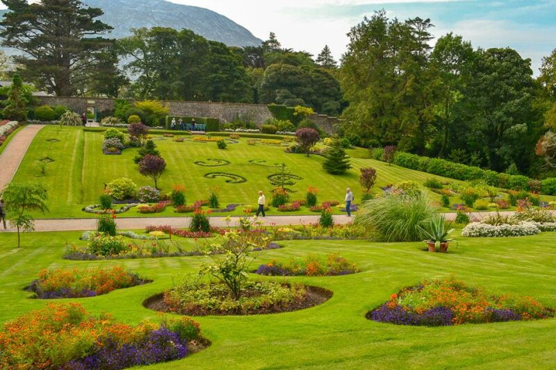 from-galway-connemara-kylemore-abbey-full-day-guided-tour