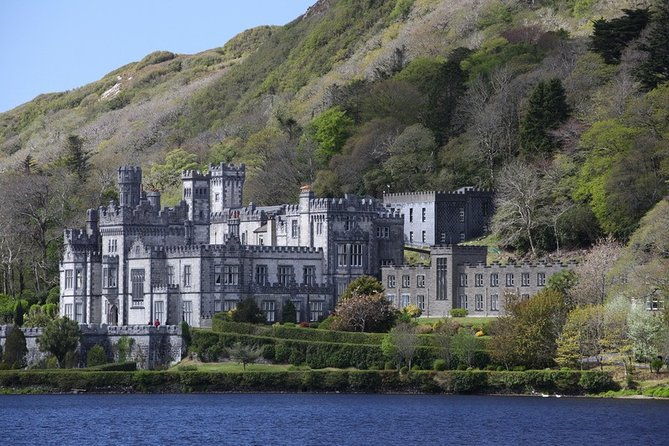 from-galway-guided-tour-of-connemara-with-3-hour-stop-in-kylemore-abbey