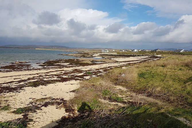 from-galway-guided-tour-of-connemara-with-3-hour-stop-in-kylemore-abbey